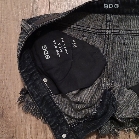 Embellished BDG Cutoffs - Picture 3 of 4